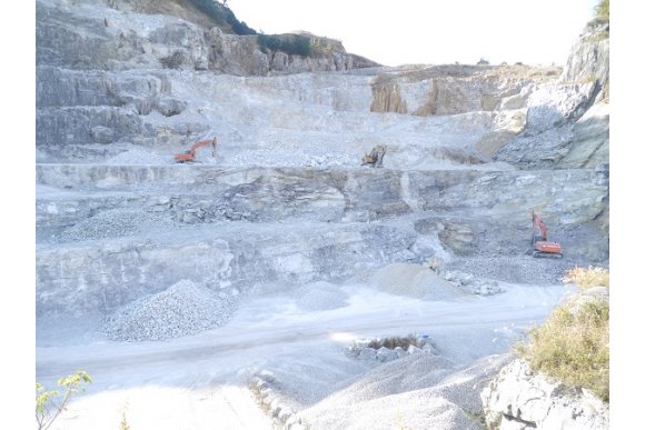 重機オペレーター | 三嶽鉱山有限会社 | あいちUIJターン支援センター